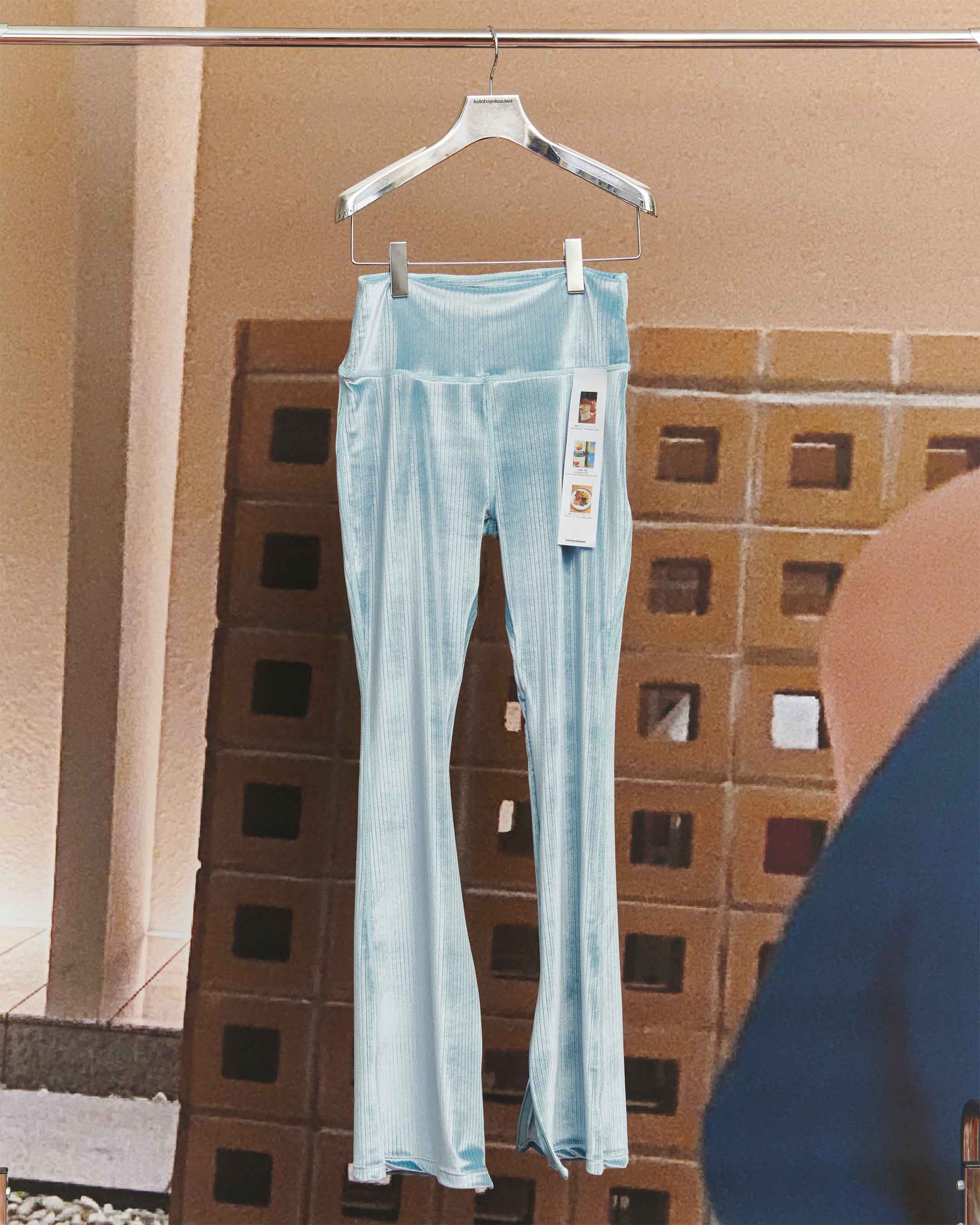 KTX5A-CA02〈FLEX VELVET ZIPPER LEGGINGS〉LT.BLUE