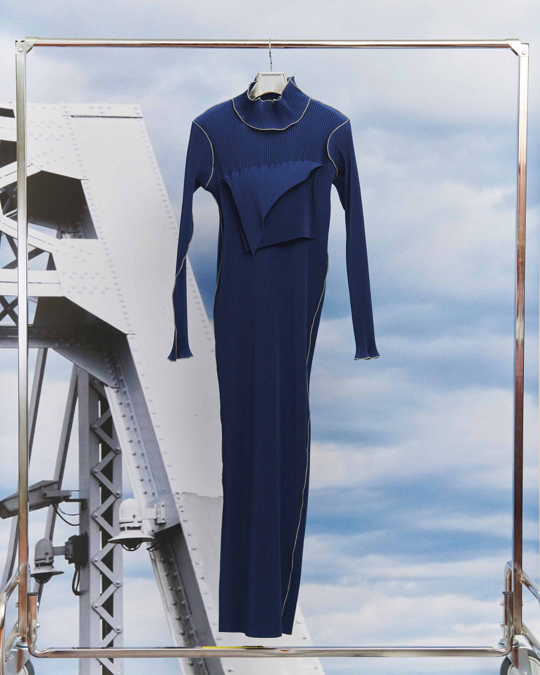 TDX5A-TDLD02〈T*D* WAVE LONG SLEEVE DRESS *HIGH NECK TYPE〉NAVY